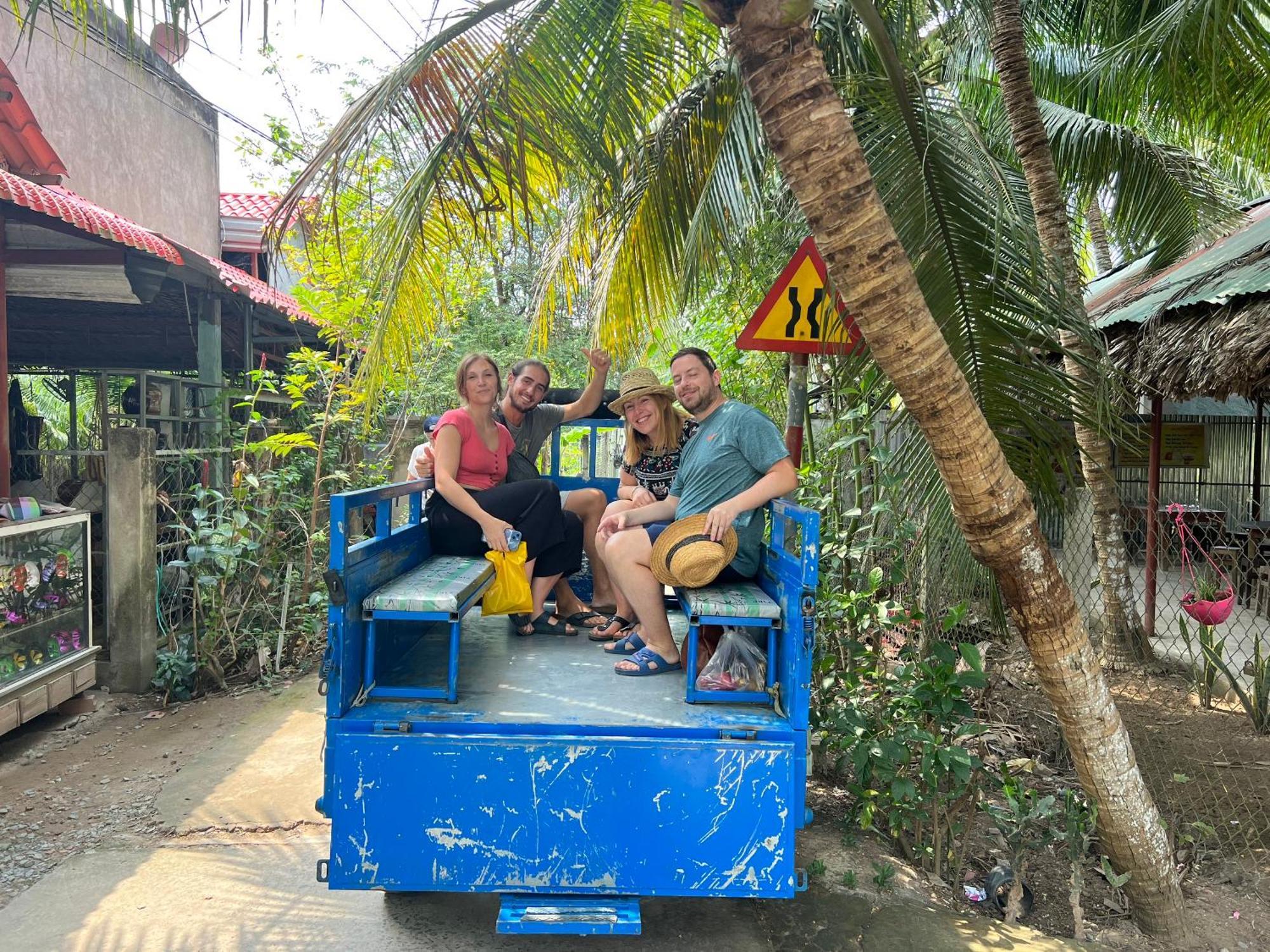 Hide Away Bungalows In Ben Tre City Eksteriør bilde